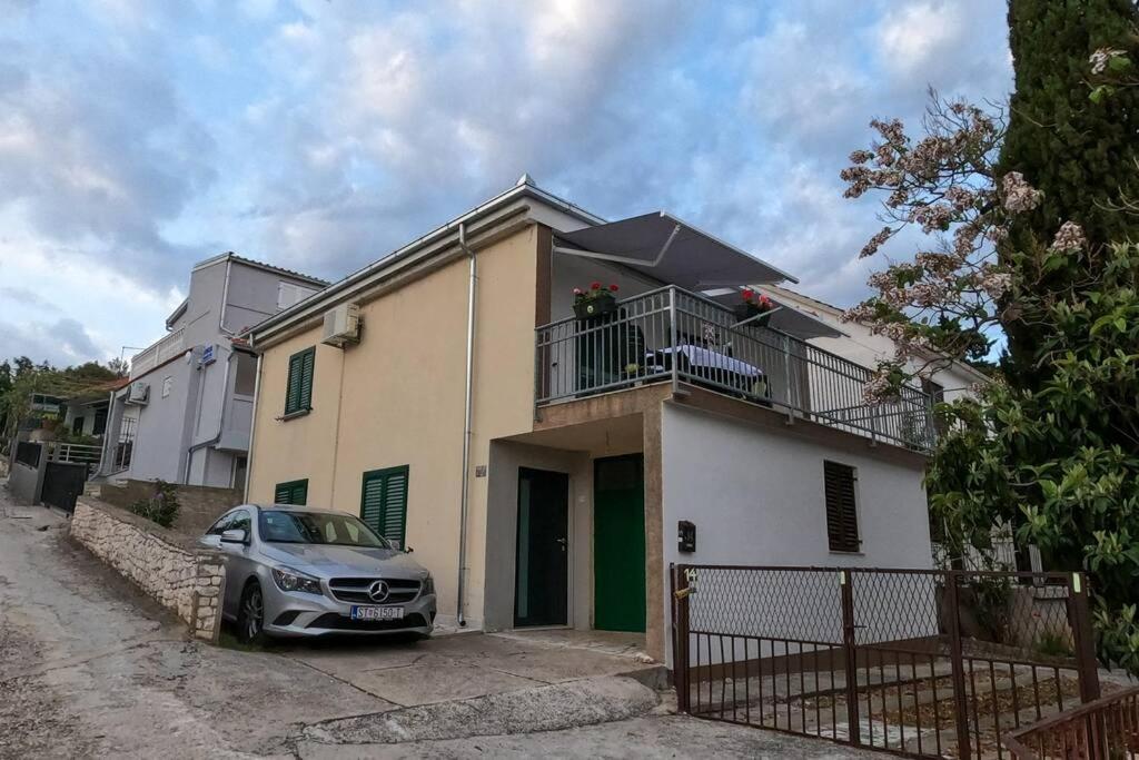 Kn House With Two Apartments Near Sea Rogoznica  Exterior photo